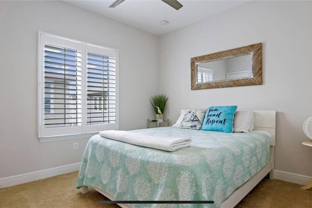 Luxurious Modern Townhouse Right Across Beach!! Table Tennis St. Pete Beach Exterior photo