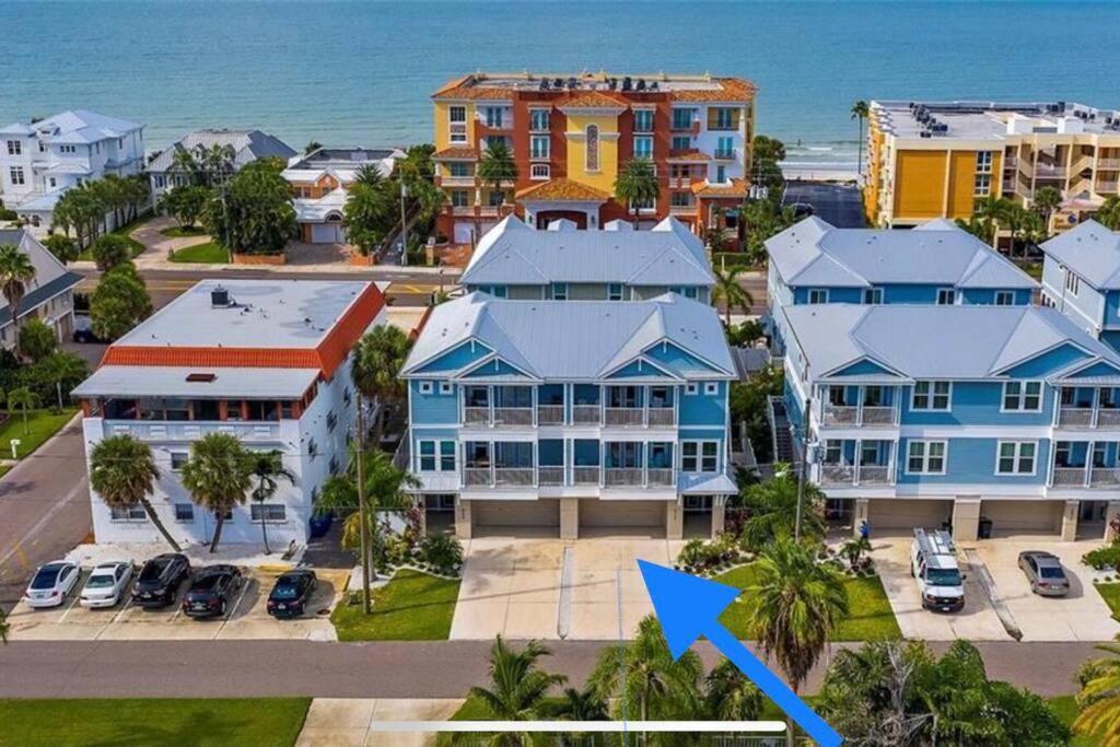 Luxurious Modern Townhouse Right Across Beach!! Table Tennis St. Pete Beach Exterior photo